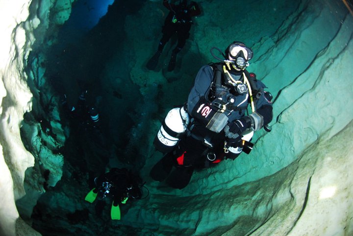 Cave Diving Training – What’s It All About